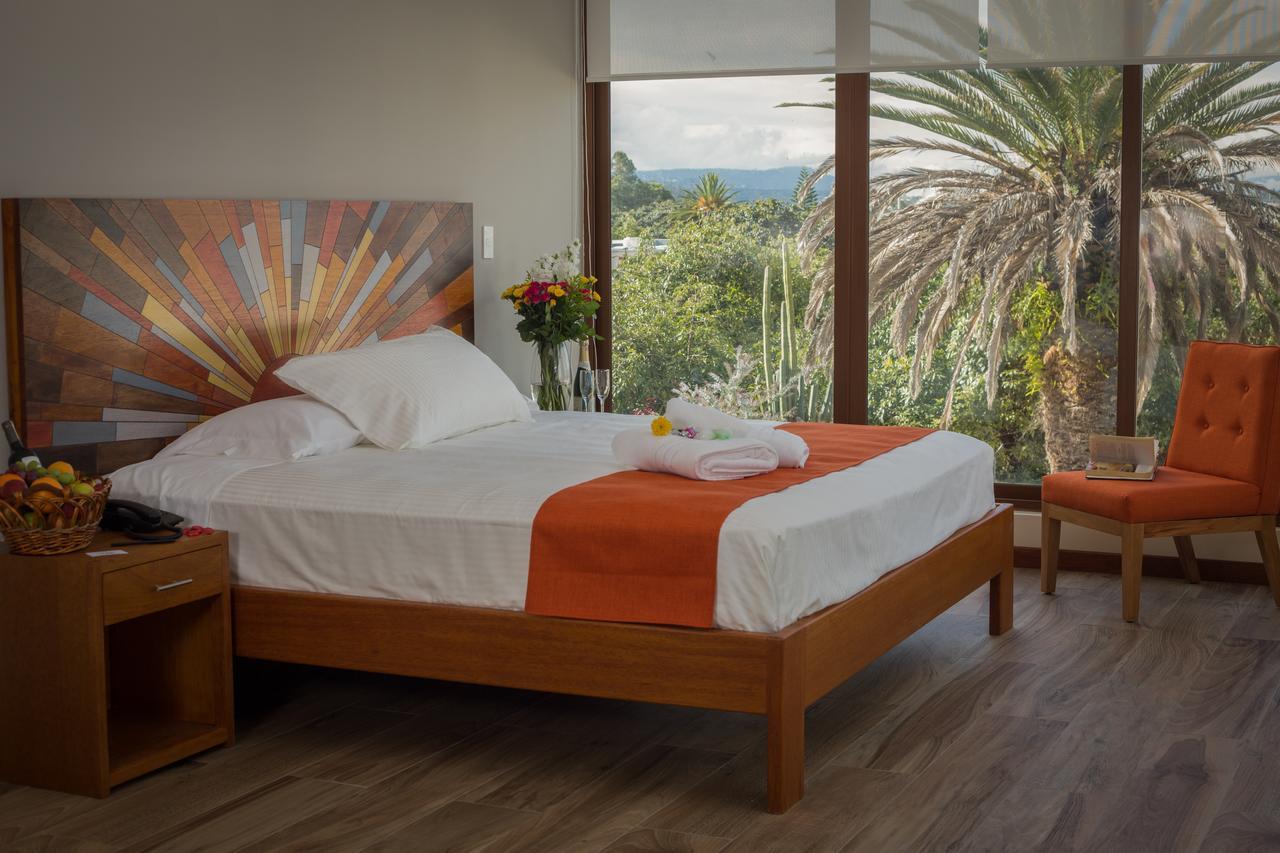 Ilalo Garden Hotel & Restaurant Кито Экстерьер фото